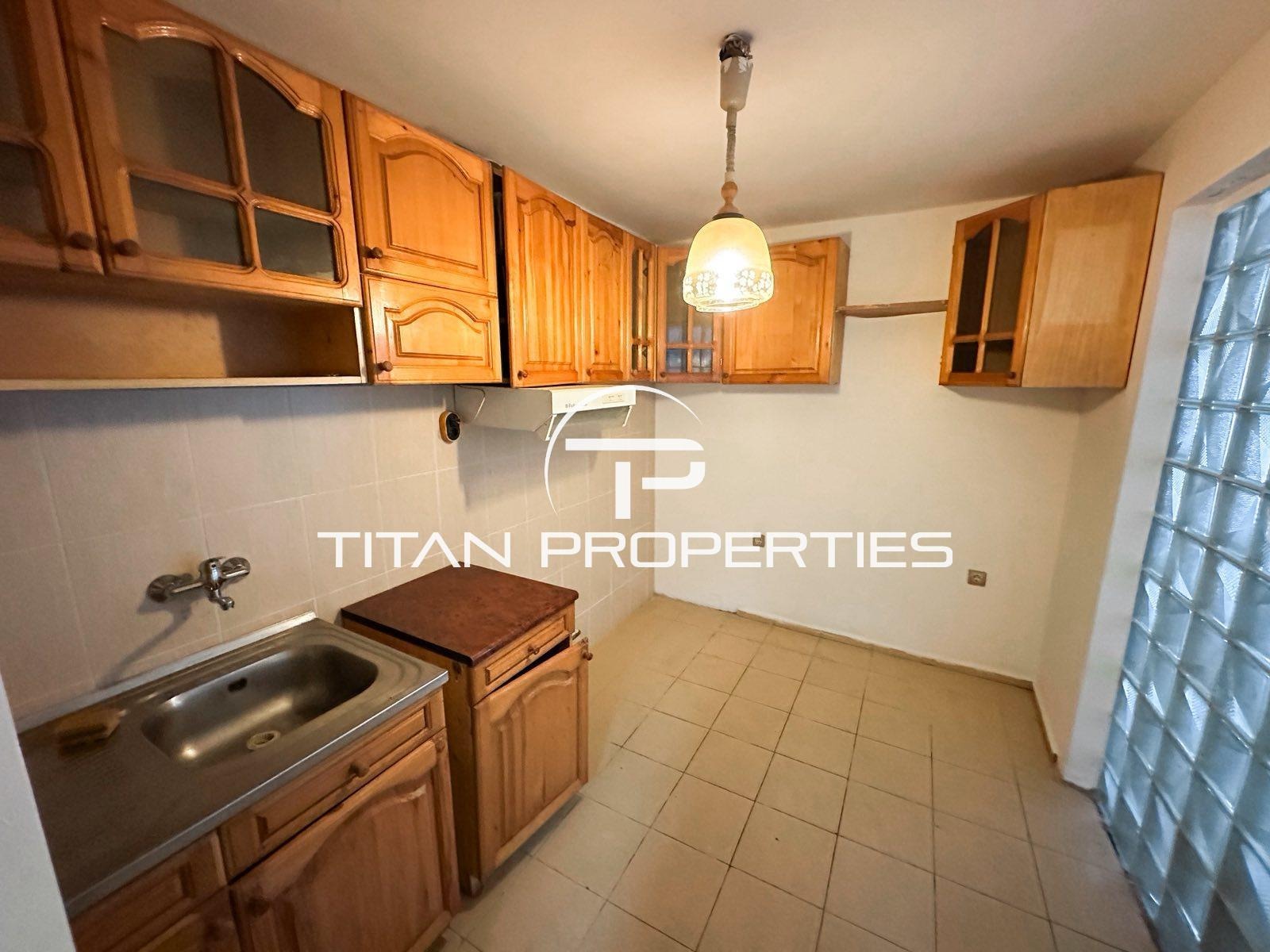 Дава под наем 3-СТАЕН, гр. Бургас, Център, снимка 3 - Апартаменти - 51902541