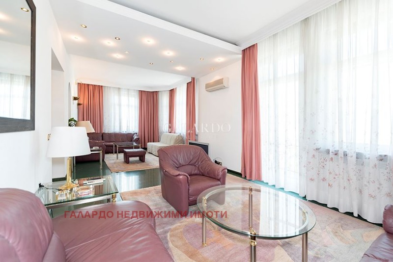 K pronájmu  1 ložnice Sofia , Doktorski pametnik , 170 m2 | 82766065 - obraz [3]
