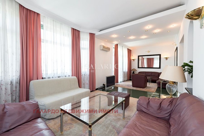 Дава под нем  2-стаен, град София, Докторски паметник •  950 EUR • ID 16553203 — holmes.bg - [1] 