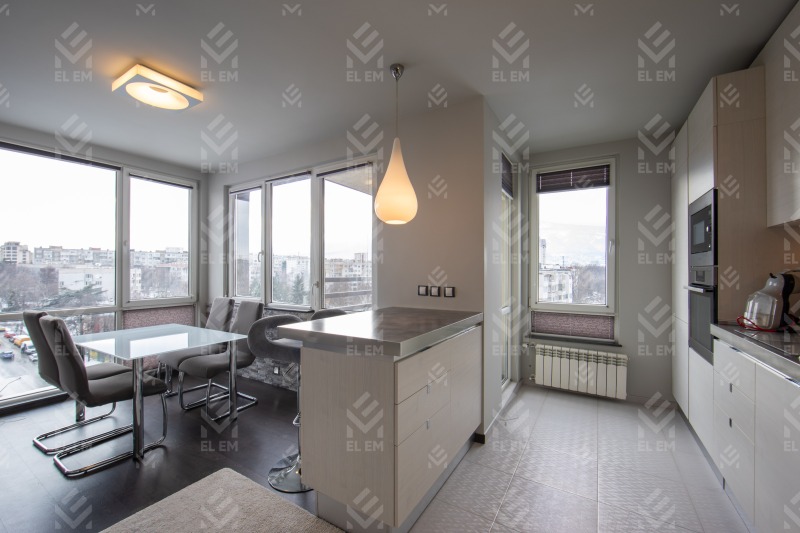 Дава под наем 3-СТАЕН, гр. София, Изгрев, снимка 2 - Апартаменти - 52281710