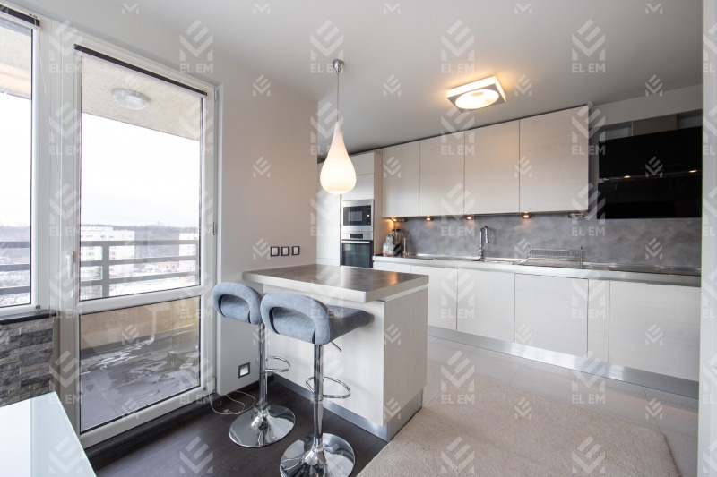 Дава под наем 3-СТАЕН, гр. София, Изгрев, снимка 3 - Апартаменти - 52281710