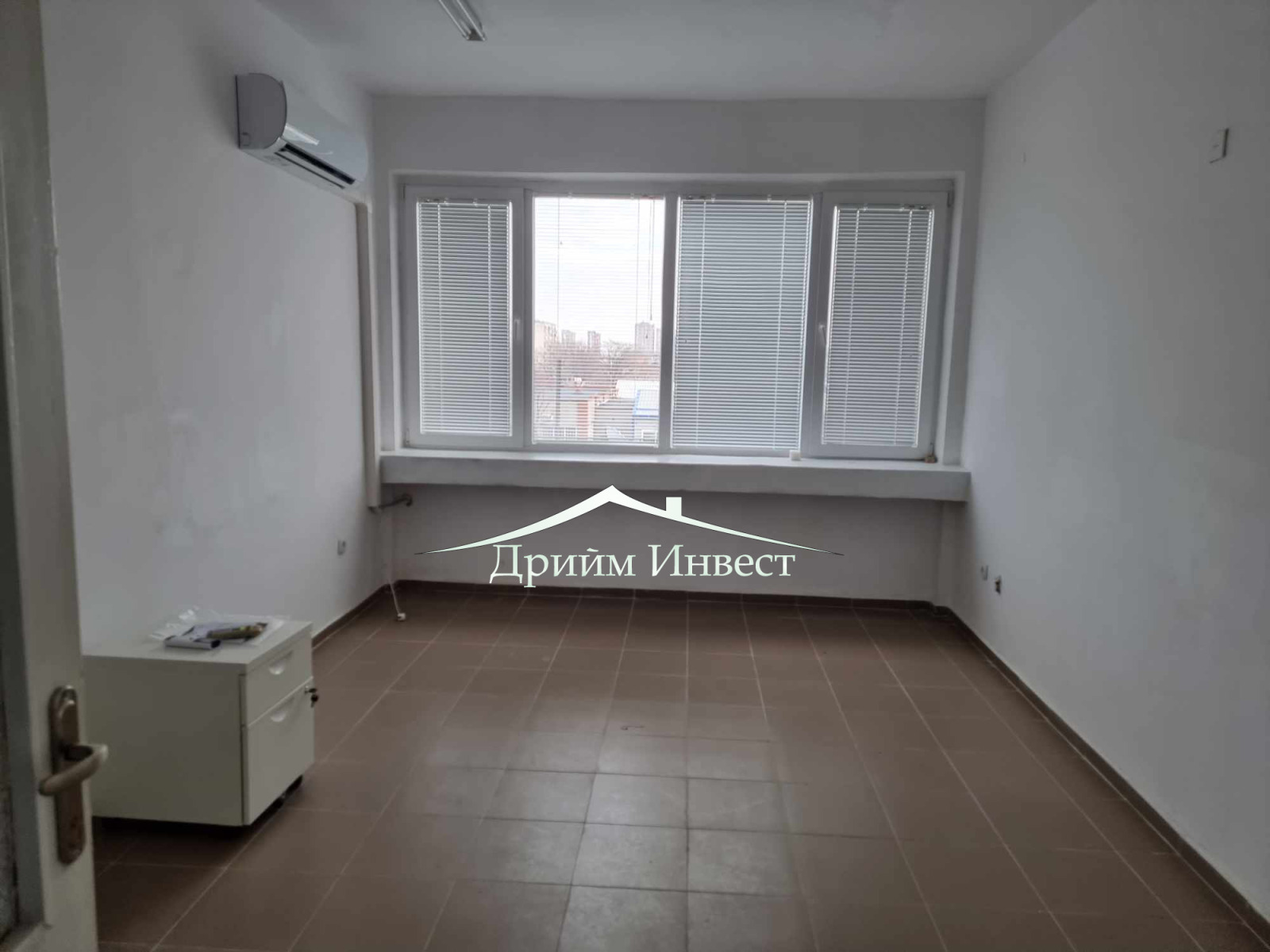 Дава под наем ОФИС, гр. Пловдив, Център