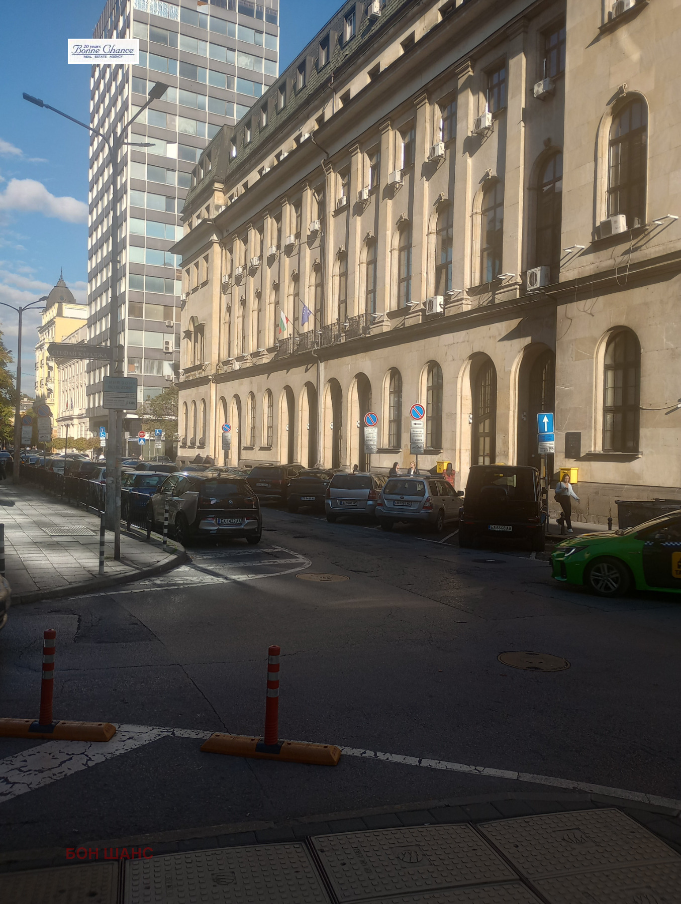 Дава под наем МАГАЗИН, гр. София, Център