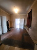 Под наем КЪЩА, град Плевен, Идеален център • 350 лв. • 94895572 — Holmes.bg
