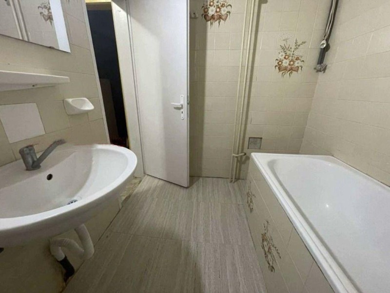 Дава под наем 2-СТАЕН, гр. София, Дианабад, снимка 8 - Апартаменти - 53147775