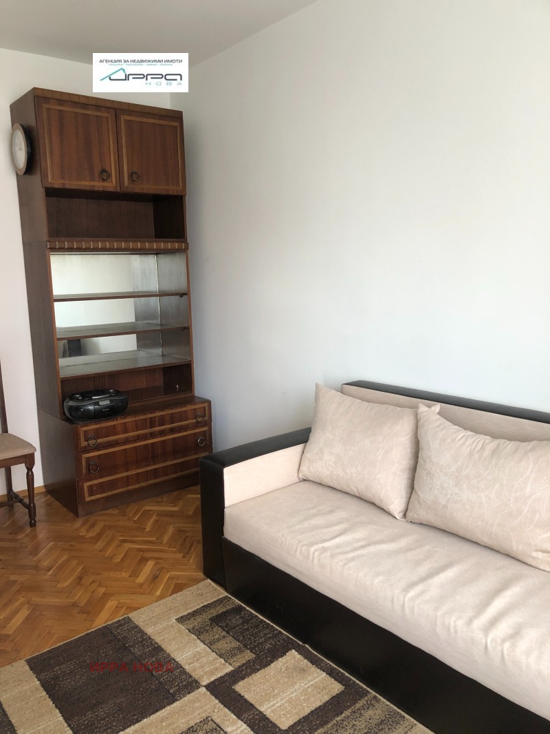 Zu vermieten  3 Schlafzimmer Sofia , Belite brezi , 104 qm | 36491481 - Bild [11]