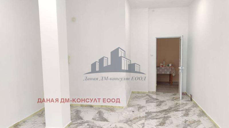 Do wynajęcia  Sklep Szumen , Griwica , 95 mkw | 52449999 - obraz [4]