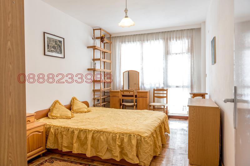En renta  3 dormitorios Sofia , Vitosha , 100 metros cuadrados | 64305436 - imagen [4]