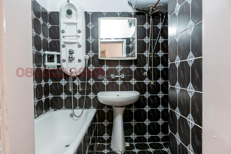 En renta  3 dormitorios Sofia , Vitosha , 100 metros cuadrados | 64305436 - imagen [8]