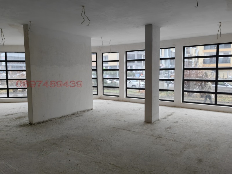 Дава под наем МАГАЗИН, гр. Пловдив, Христо Смирненски, снимка 5 - Магазини - 52785923