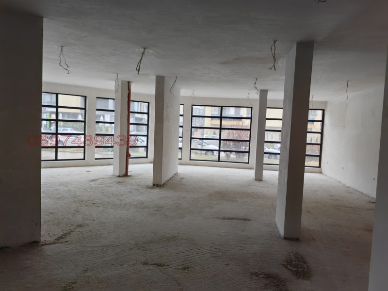 Дава под наем МАГАЗИН, гр. Пловдив, Христо Смирненски, снимка 6 - Магазини - 52785923