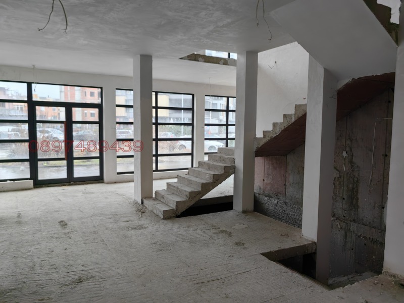 Дава под наем МАГАЗИН, гр. Пловдив, Христо Смирненски, снимка 7 - Магазини - 52785923