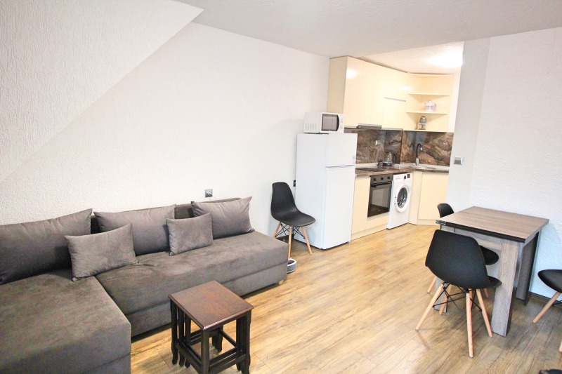 Zu vermieten  1 Schlafzimmer Burgas , Wazraschdane , 59 qm | 32386041 - Bild [3]