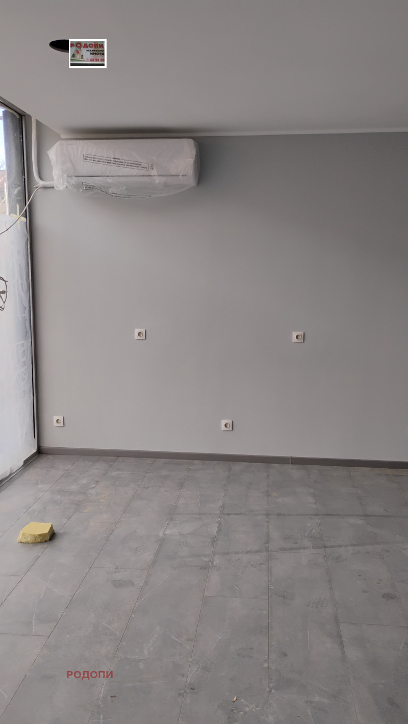 Дава под наем МАГАЗИН, гр. Пловдив, Христо Смирненски, снимка 9 - Магазини - 53592529