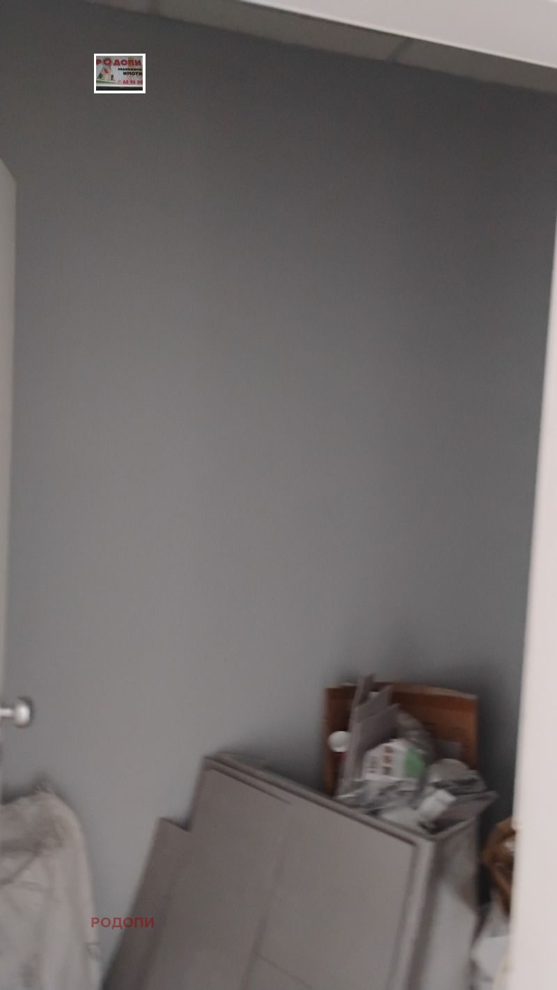 Дава под наем МАГАЗИН, гр. Пловдив, Христо Смирненски, снимка 6 - Магазини - 53592529