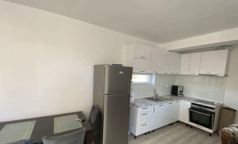 For Rent  2 bedroom Plovdiv , Kamenitsa 2 , 100 sq.m | 99556643 - image [2]