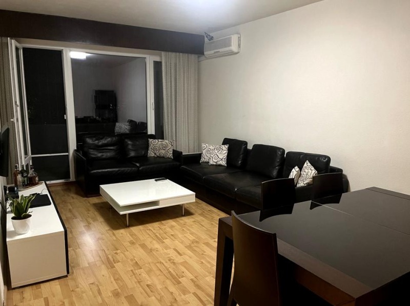 För uthyrning  2 sovrum Plovdiv , Kjutjuk Parij , 93 kvm | 99178481