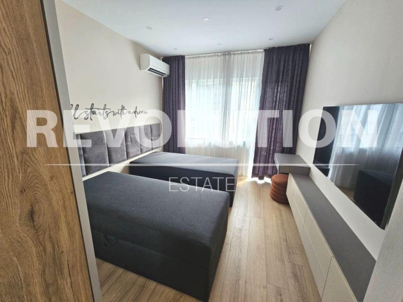 Издаје се  2 спаваће собе Варна , Грацка махала , 90 м2 | 91165221 - слика [6]