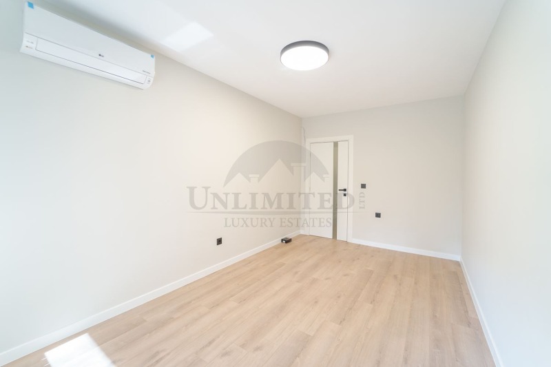 Дава под наем  4-стаен град София , Изток , 169 кв.м | 58065106 - изображение [12]