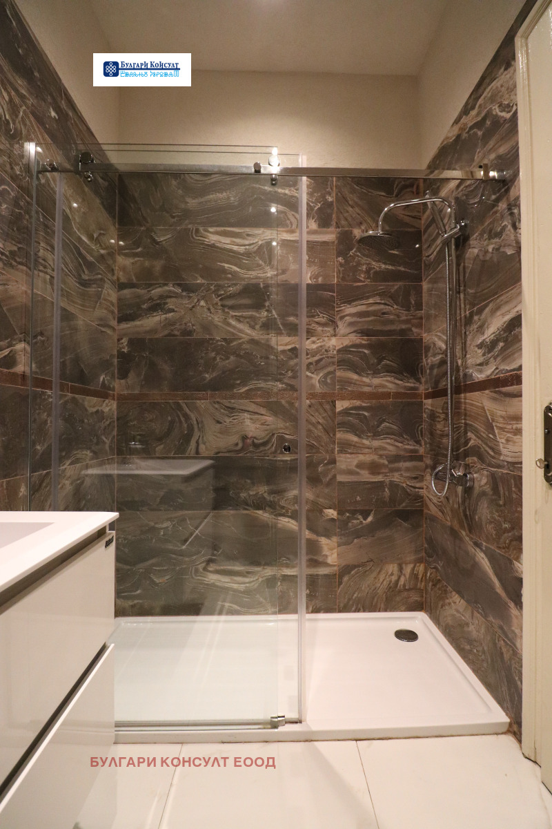 Дава под наем 2-СТАЕН, гр. София, Център, снимка 14 - Апартаменти - 53338431