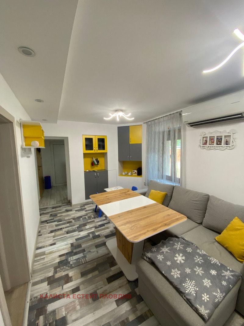 В аренду  2 спальни Пловдив , Младежки Хълм , 75 кв.м | 61345325