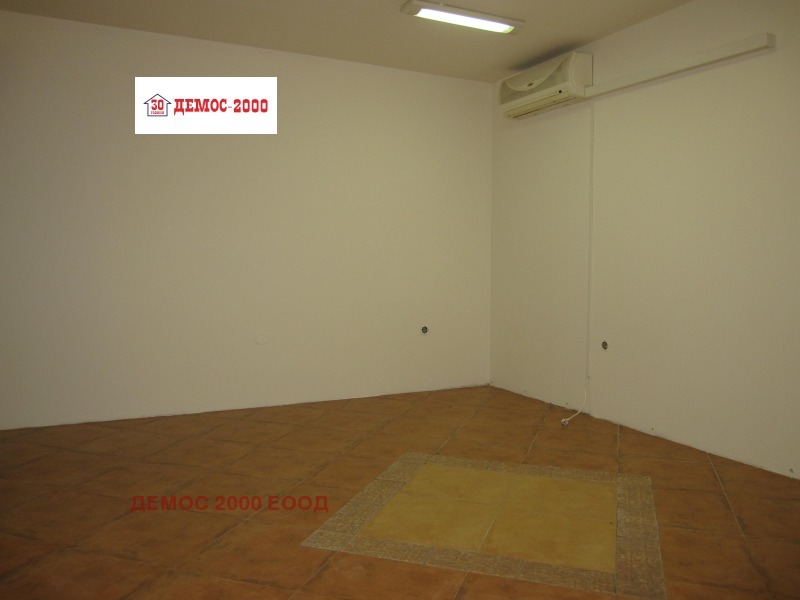 Дава под наем ОФИС, гр. Варна, Левски 1, снимка 9 - Офиси - 52114829