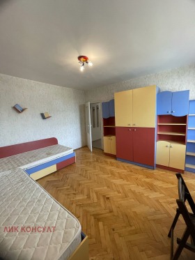 1 спаваћа соба Запад 1, Тарговиште 4