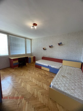 1 спаваћа соба Запад 1, Тарговиште 6