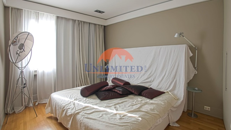 Zu vermieten  3 Schlafzimmer Sofia , Zentar , 200 qm | 78236897 - Bild [8]