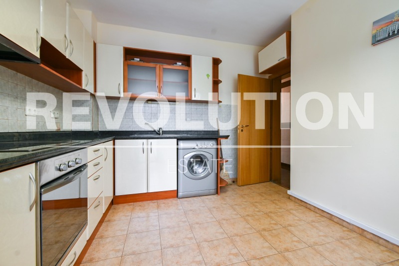 Дава под нем  Офис, град София, Изток • 1 200 EUR • ID 69153689 — holmes.bg - [1] 