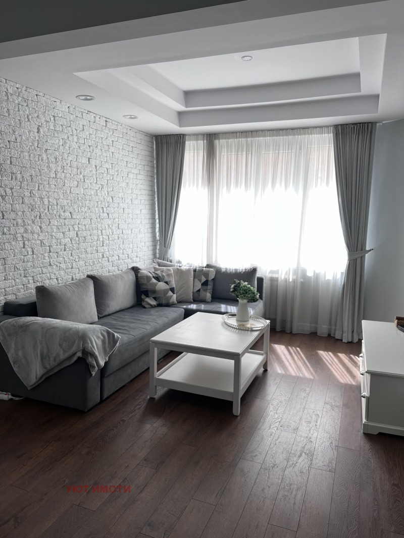 Дава под наем 2-СТАЕН, гр. София, Център