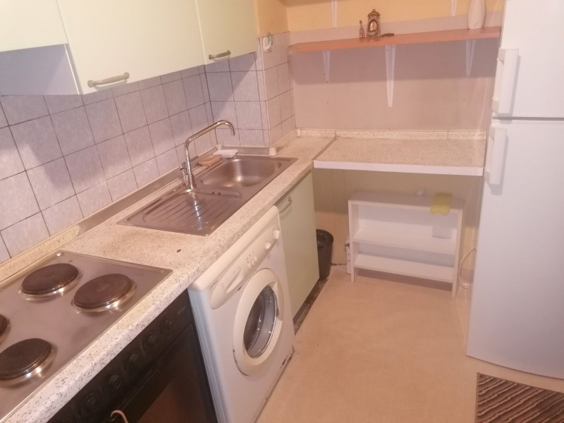 Zu vermieten  Studio Sofia , Zona B-5 , 54 qm | 23761189