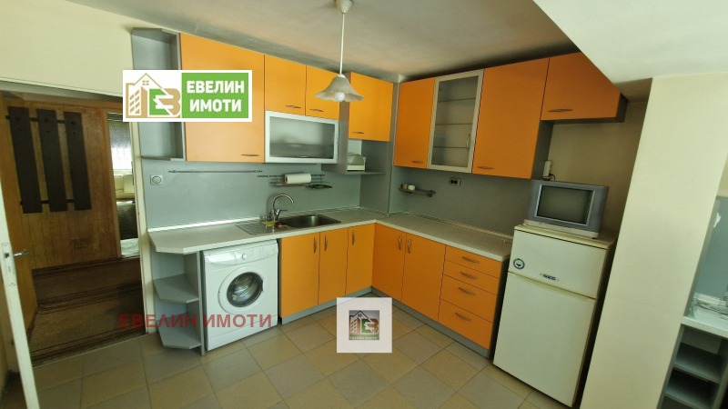 For Rent  2 bedroom Ruse , Vazrazhdane , 82 sq.m | 93988443