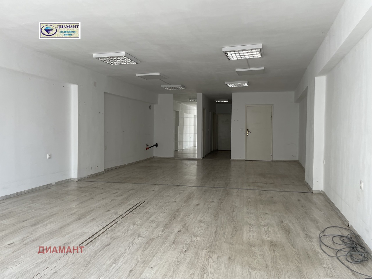 Дава под наем ОФИС, гр. Русе, Център, снимка 2 - Офиси - 54265779