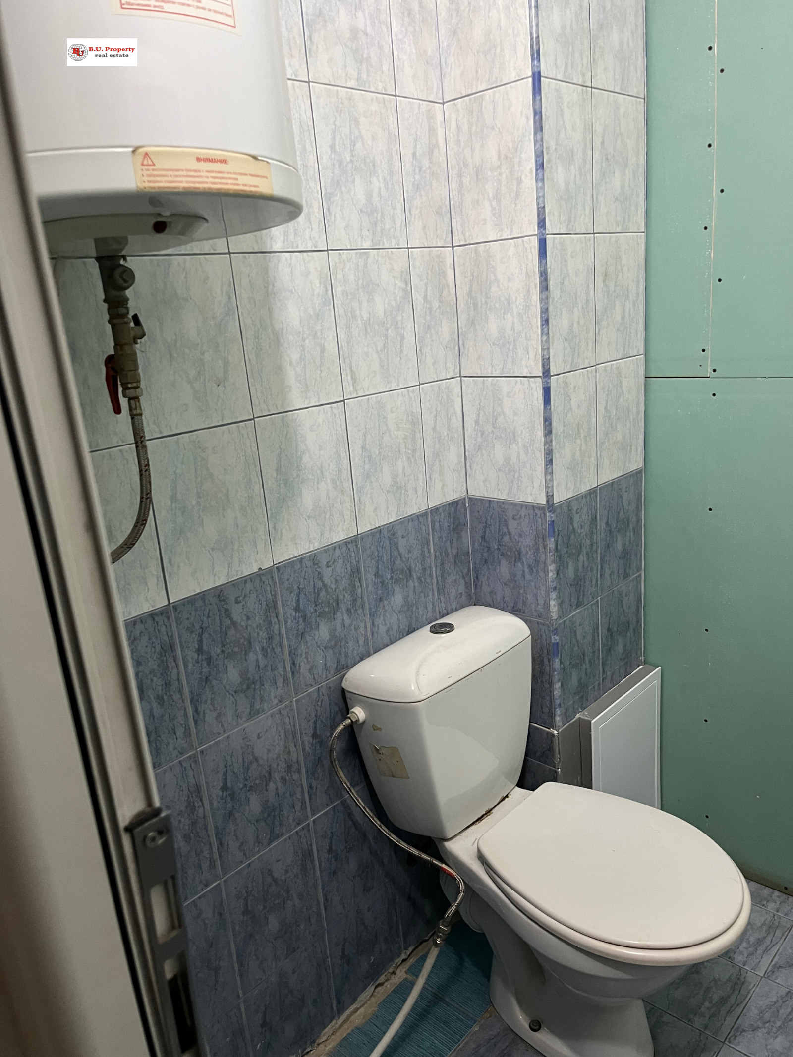 Дава под наем ОФИС, гр. Перник, Изток, снимка 3 - Офиси - 55642087