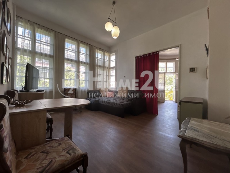 Til leje  1 soveværelse Plovdiv , Tsentar , 60 kvm | 69792333