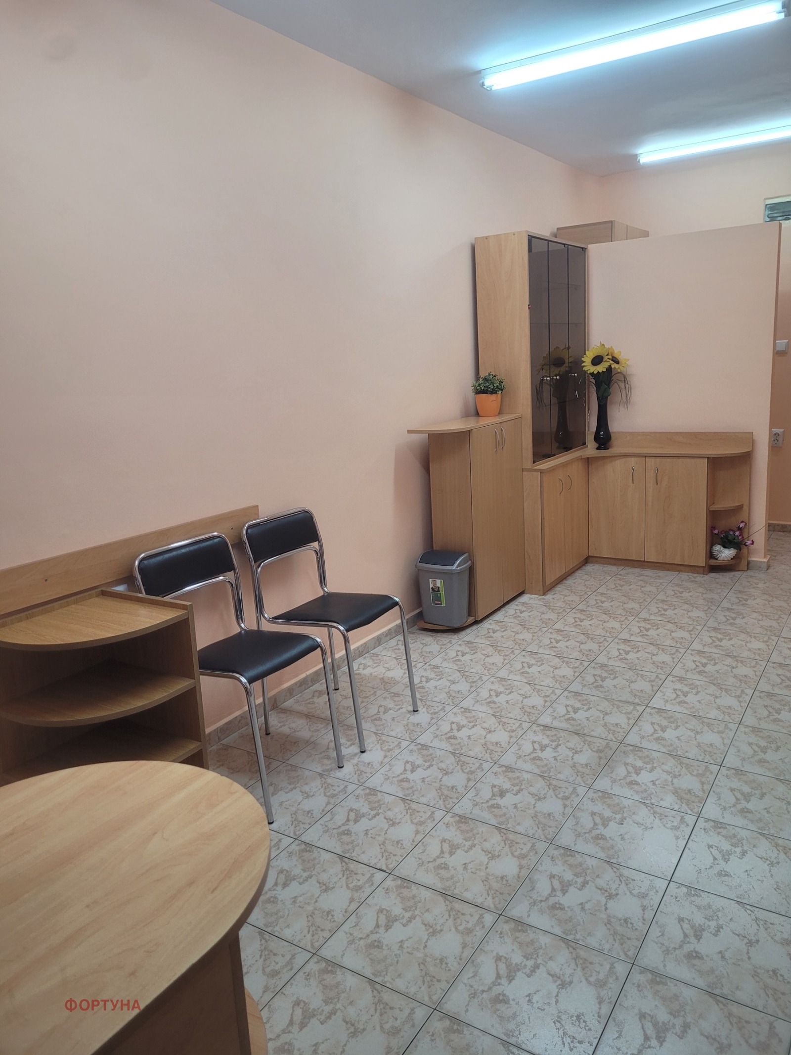 Дава под наем ОФИС, гр. Русе, Център, снимка 2 - Офиси - 54405546