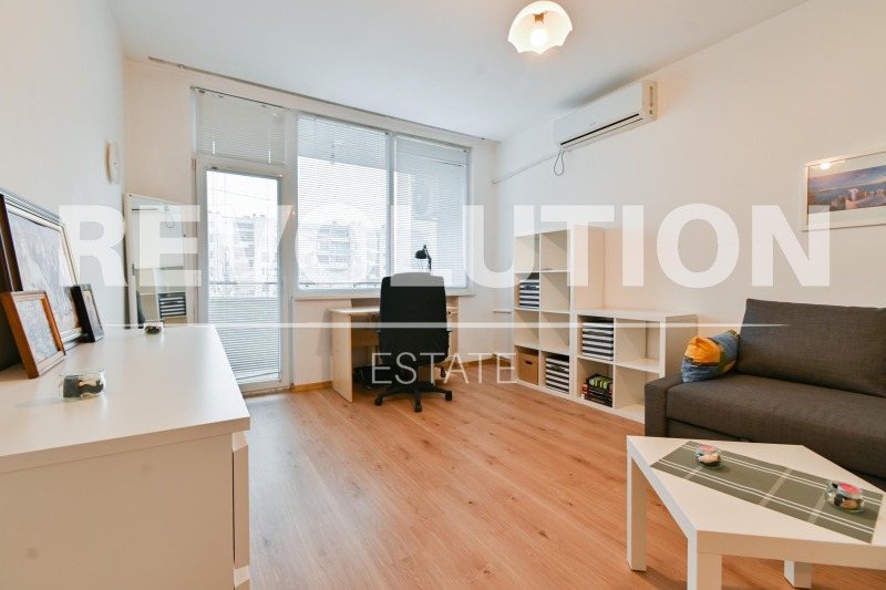 A louer  Studio Sofia , Meditsinska akademiya , 40 m² | 79968690