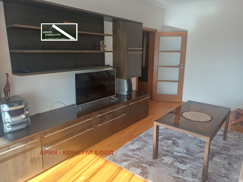 Vuokrattavana  1 makuuhuone Sofia , Strelbište , 72 neliömetriä | 67541622