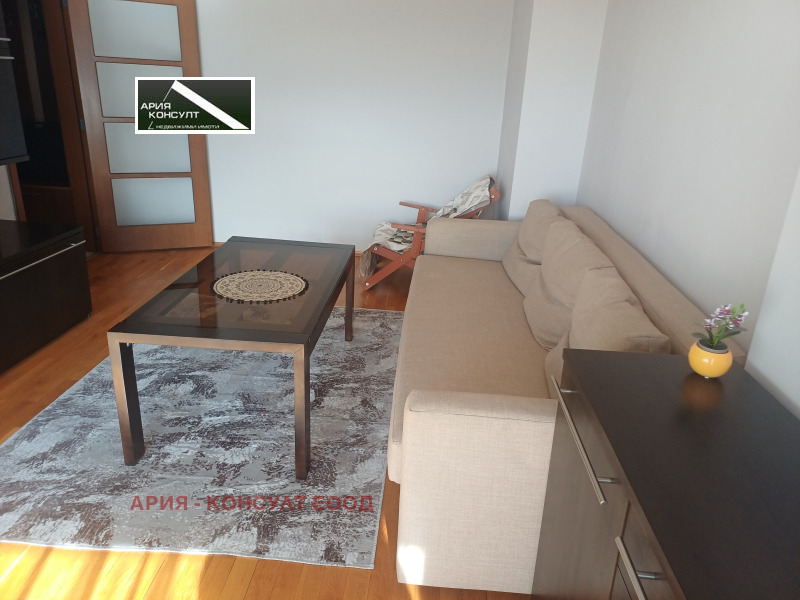 Vuokrattavana  1 makuuhuone Sofia , Strelbište , 72 neliömetriä | 67541622 - kuva [2]