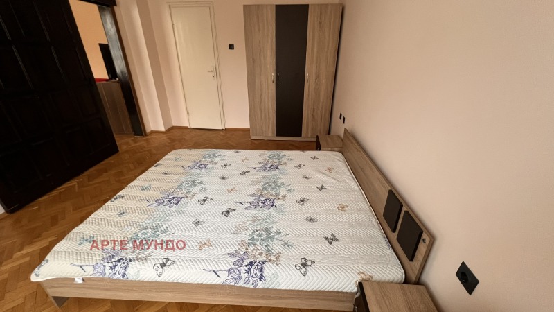 Дава под наем 3-СТАЕН, гр. София, Център, снимка 8 - Апартаменти - 52385612