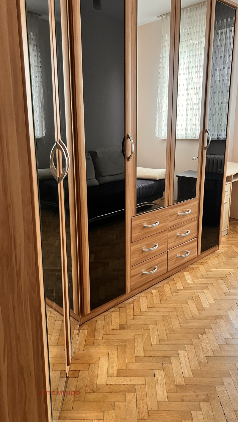 Дава под наем 3-СТАЕН, гр. София, Център, снимка 11 - Апартаменти - 52385612