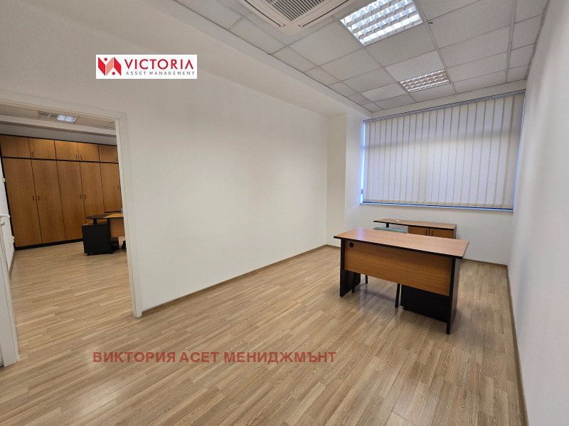Da affittare  Ufficio Sofia , Dianabad , 120 mq | 69396229 - Immagine [9]