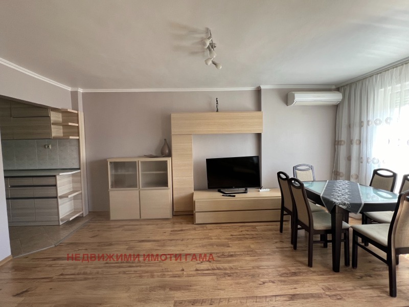 För uthyrning  1 sovrum Dobritj , Centar , 70 kvm | 99798740 - bild [4]