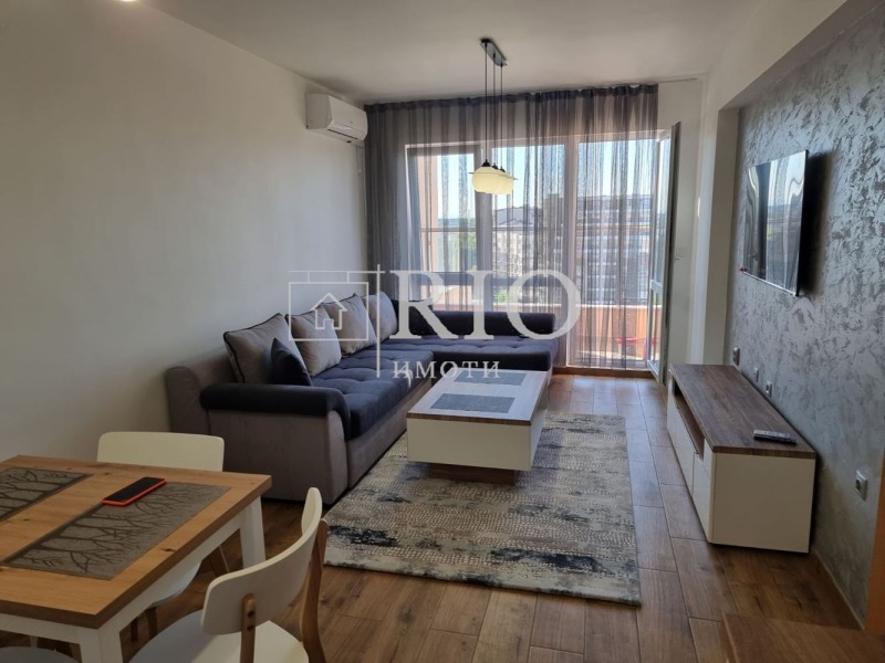 Προς ενοικίαση  1 υπνοδωμάτιο Πλοβδηβ , ΓΙΟΥζεν , 66 τ.μ | 93285456