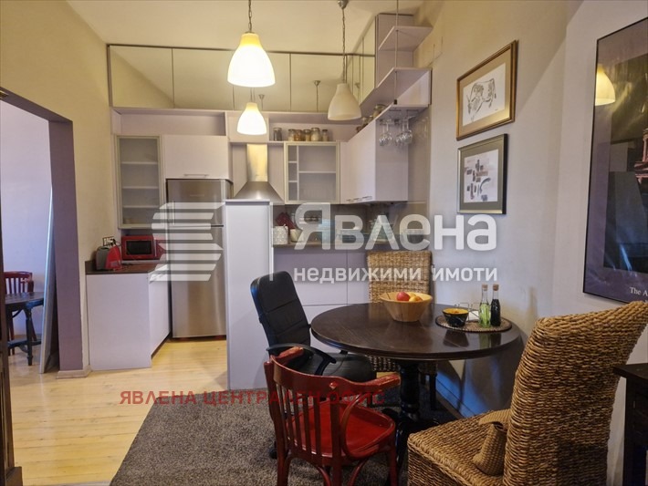 Дава под наем 2-СТАЕН, гр. София, Център