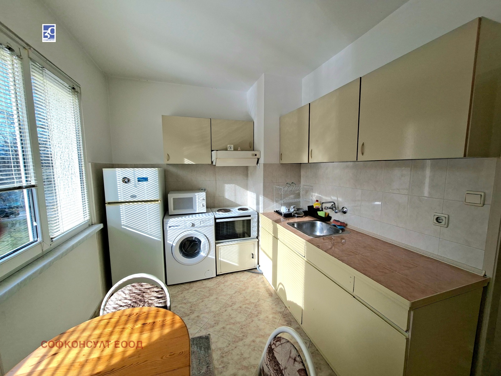 Дава под наем 1-СТАЕН, гр. София, Света Троица, снимка 2 - Апартаменти - 53767636