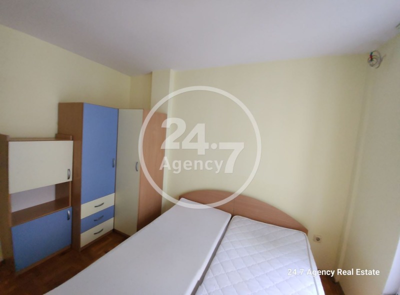 K pronájmu  1 ložnice Varna , Centar , 75 m2 | 56910236 - obraz [5]