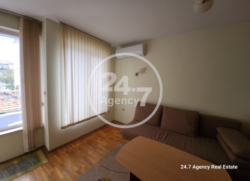 K pronájmu  1 ložnice Varna , Centar , 75 m2 | 56910236 - obraz [3]