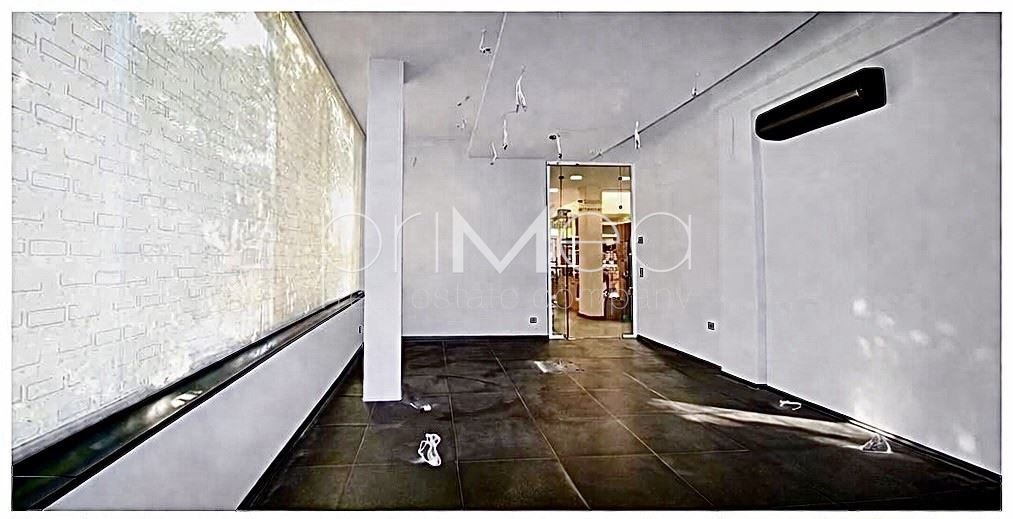 Дава под наем МАГАЗИН, гр. Бургас, Славейков, снимка 3 - Магазини - 54188518